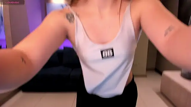 AlinaKravitz online show from 03.16.25