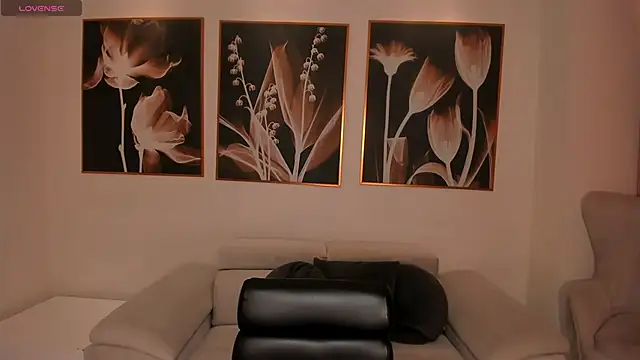 AlinaKravitz online show from 02.06.26