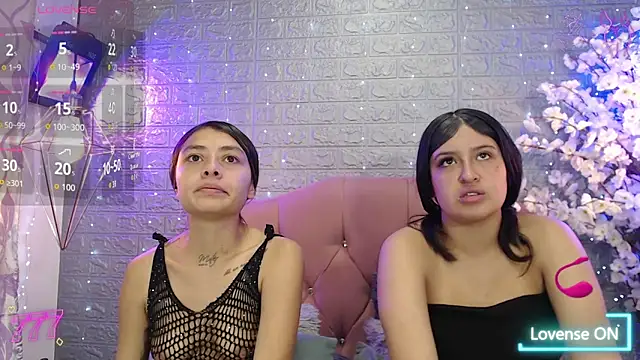  lesbi hard 69 online show from 06.18.26