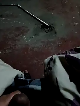 Snapshot of dvaughn3117 chatting on 12.11.24 dvaughn3117 online show from 12.11.24