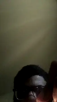 Snapshot of dvaughn3117 chatting on 02.04.25 dvaughn3117 online show from 02.04.25