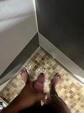 Snapshot of mylovetr1 chatting on 09.28.25 mylovetr1 online show from 09.28.25