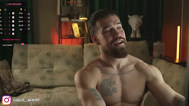 Snapshot of Karlos_Ripped_ chatting on 12.12.24 Karlos Ripped online show from 12.12.24