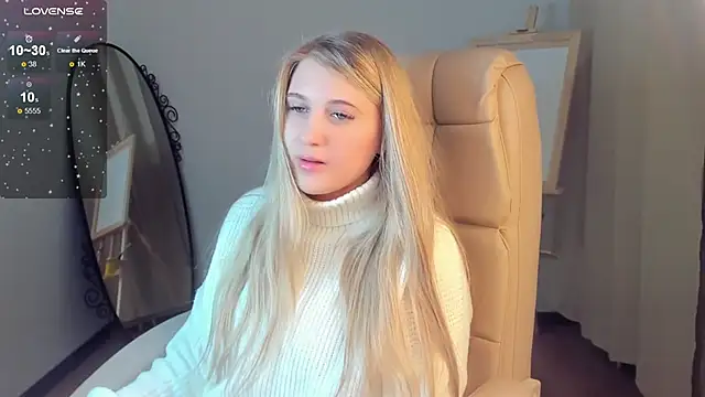 Evacadooo online show from 01.05.25