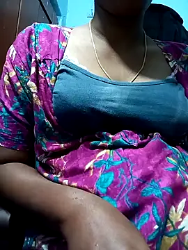 Snapshot of Tamillminnal chatting on 01.22.25 Tamillminnal online show from 01.22.25