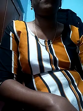 Snapshot of Tamillminnal chatting on 03.09.25 Tamillminnal online show from 03.09.25