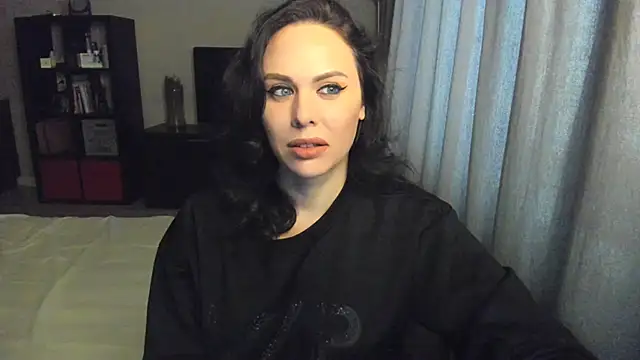 MollyCheiz online show from 03.05.25