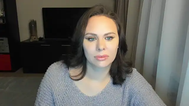 MollyCheiz online show from 11.05.25