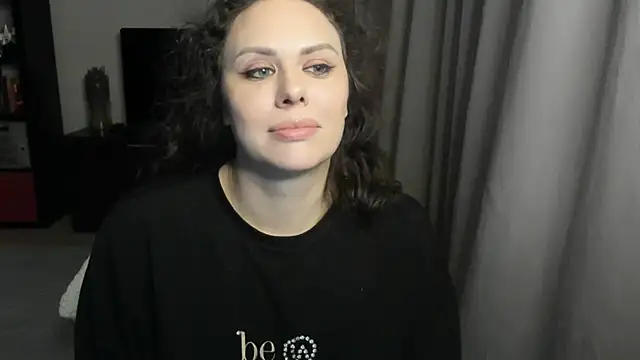 MollyCheiz online show from 05.27.26