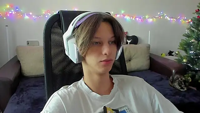 Ostin meow online show from 12.14.25