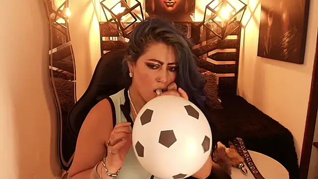 scarleth blue online show from 07.03.26