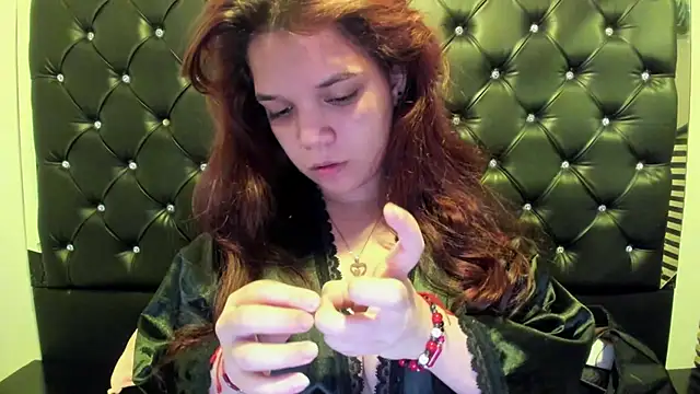 Snapshot of MelanyCarter18 chatting on 11.18.25 MelanyCarter18 online show from 11.18.25