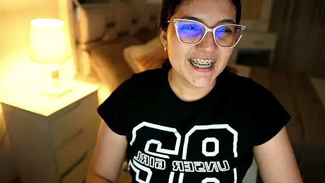 Camilaa bueno online show from 11.26.25