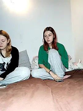 ella grays online show from 10.11.25