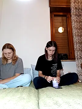 ella grays online show from 10.16.25