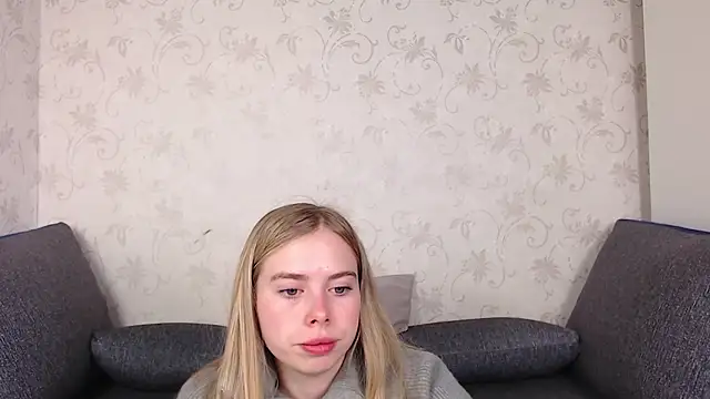sofiaa here online show from 05.12.26