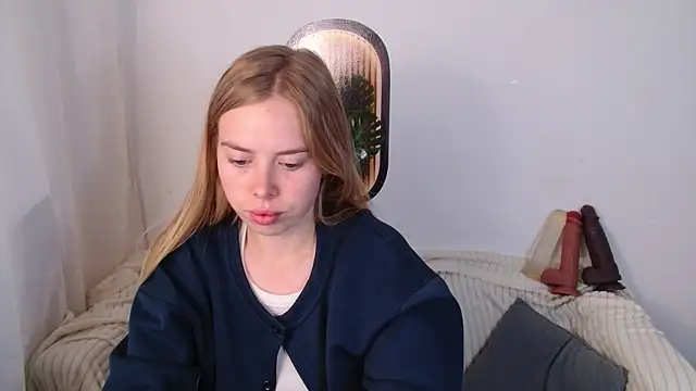 sofiaa here online show from 06.10.26