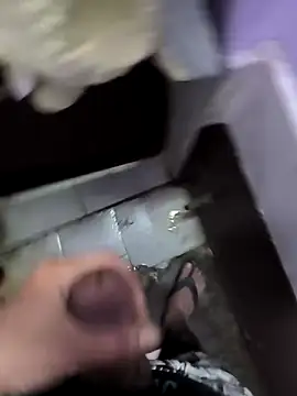 Snapshot of faaseel chatting on 02.26.25 faaseel online show from 02.26.25