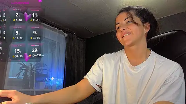 Snapshot of Aria_Dl chatting on 02.04.25 Aria Dl online show from 02.04.25