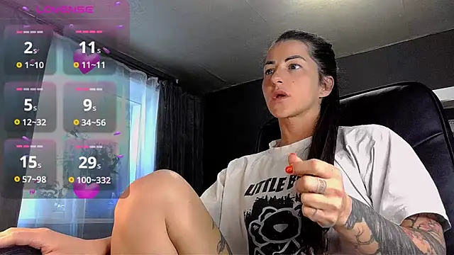 Snapshot of Aria_Dl chatting on 03.11.25 Aria Dl online show from 03.11.25