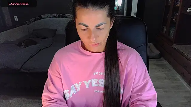 Snapshot of Aria_Dl chatting on 10.01.25 Aria Dl online show from 10.01.25