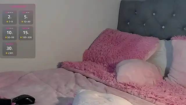 Snapshot of Miah_hilton2 chatting on 12.30.24 Miah hilton2 online show from 12.30.24