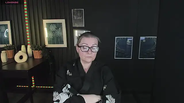 AlexandraKind online show from 03.07.25