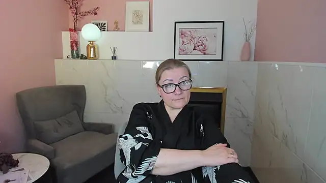 AlexandraKind online show from 03.14.25