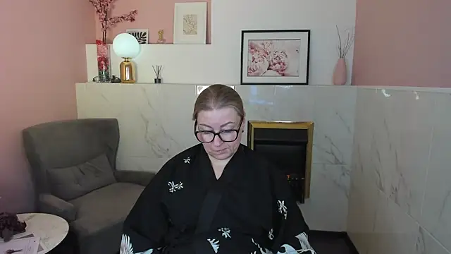 AlexandraKind online show from 03.14.25