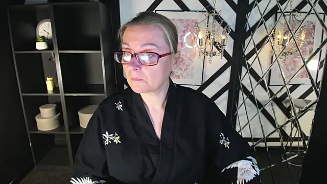 AlexandraKind online show from 10.01.25