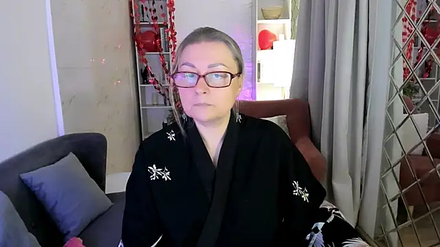 AlexandraKind online show from 02.24.26