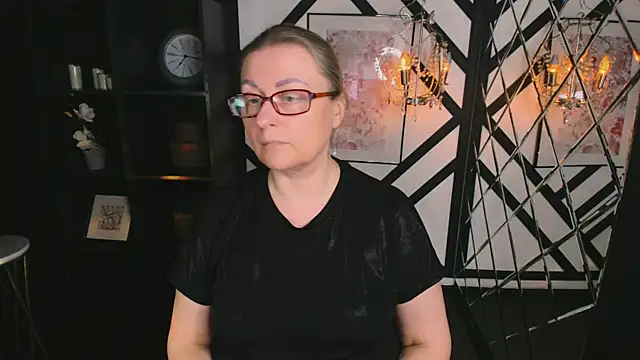 AlexandraKind online show from 03.08.26