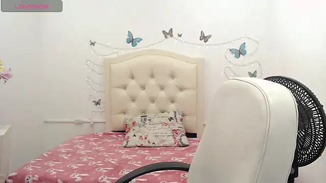 elly willis online show from 12.15.24