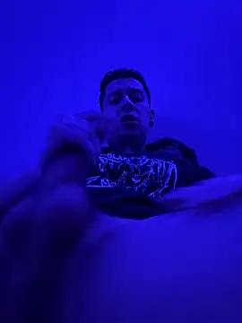 Crissis   online show from 09.22.25