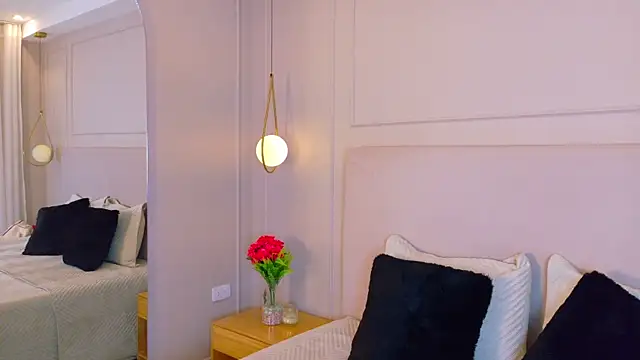 EymiCuper online show from 09.19.25