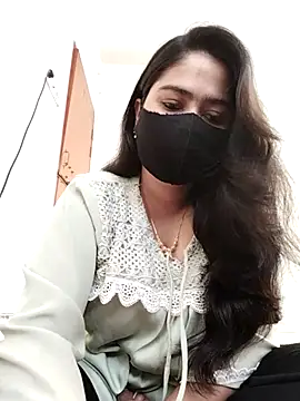 Snapshot of Magical_Girl- chatting on 02.14.26 Magical Girl- online show from 02.14.26