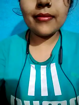 Love-Veronica online show from 03.10.26