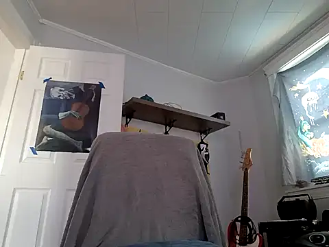 Snapshot of ChuckyyDee chatting on 12.12.24 ChuckyyDee online show from 12.12.24