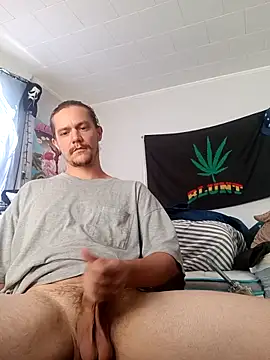 Snapshot of ChuckyyDee chatting on 09.13.25 ChuckyyDee online show from 09.13.25