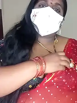 Snapshot of Sexy_Radhikaa chatting on 02.06.25 Sexy Radhikaa online show from 02.06.25