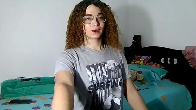 Snapshot of CELESSTESeductora chatting on 11.01.25 CELESSTESeductora online show from 11.01.25