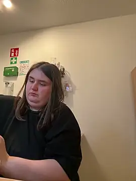 Snapshot of hotiee chatting on 03.07.25 hotiee online show from 03.07.25