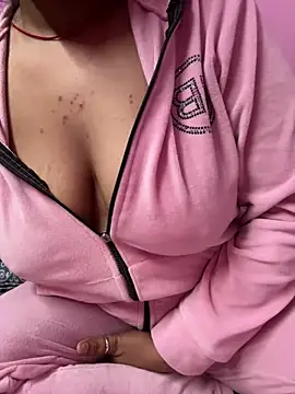 Snapshot of _nishalove19 chatting on 01.07.25 nishalove19 online show from 01.07.25