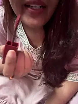 Snapshot of _nishalove19 chatting on 02.01.25 nishalove19 online show from 02.01.25