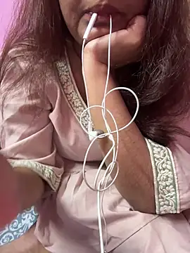 Snapshot of _nishalove19 chatting on 02.01.25 nishalove19 online show from 02.01.25