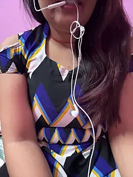 Snapshot of _nishalove19 chatting on 03.05.25 nishalove19 online show from 03.05.25