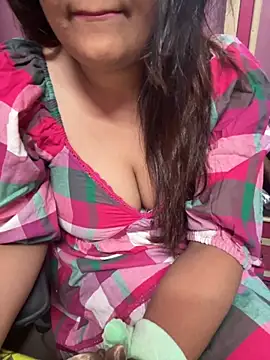 Snapshot of _nishalove19 chatting on 09.26.25 nishalove19 online show from 09.26.25