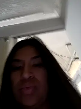 HeleNe22 online show from 12.05.24