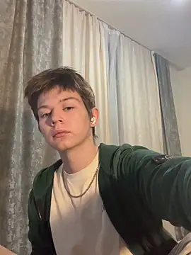 Snapshot of W_N_G_S chatting on 12.05.24 W N G S online show from 12.05.24