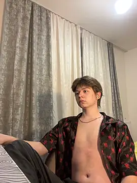 Snapshot of W_N_G_S chatting on 01.21.25 W N G S online show from 01.21.25